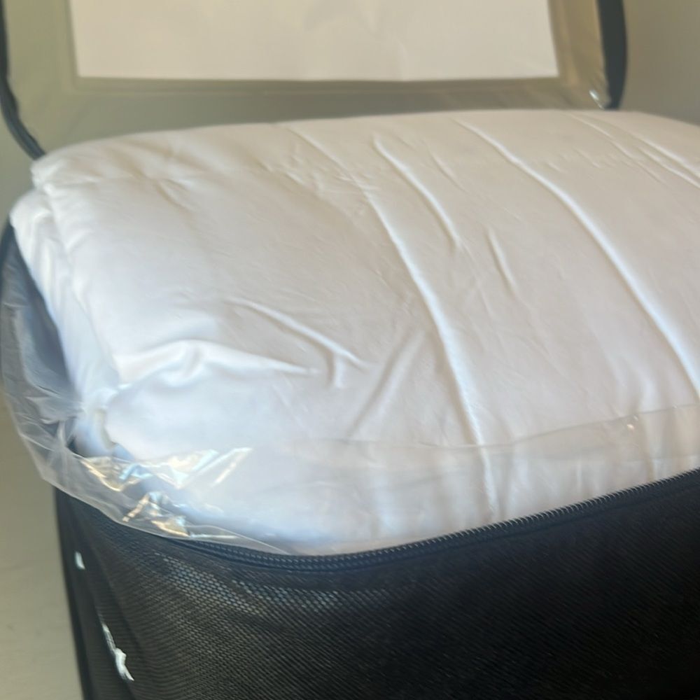 New Beautyrest Tencel & Cotton Breathable Down Blanket Jumbo Queen Light Warmth - Picture 7 of 9